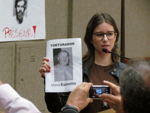 Jornalista está sendo processado por denunciar torturas feitas pelo ex-militar Mario Espedito&nbsp;Ostrovski